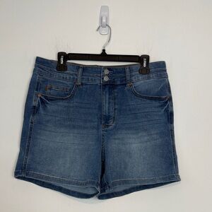 Judy Blue Summer Heat Tummy Control Jean Shorts. Top Double Button. Size 31.